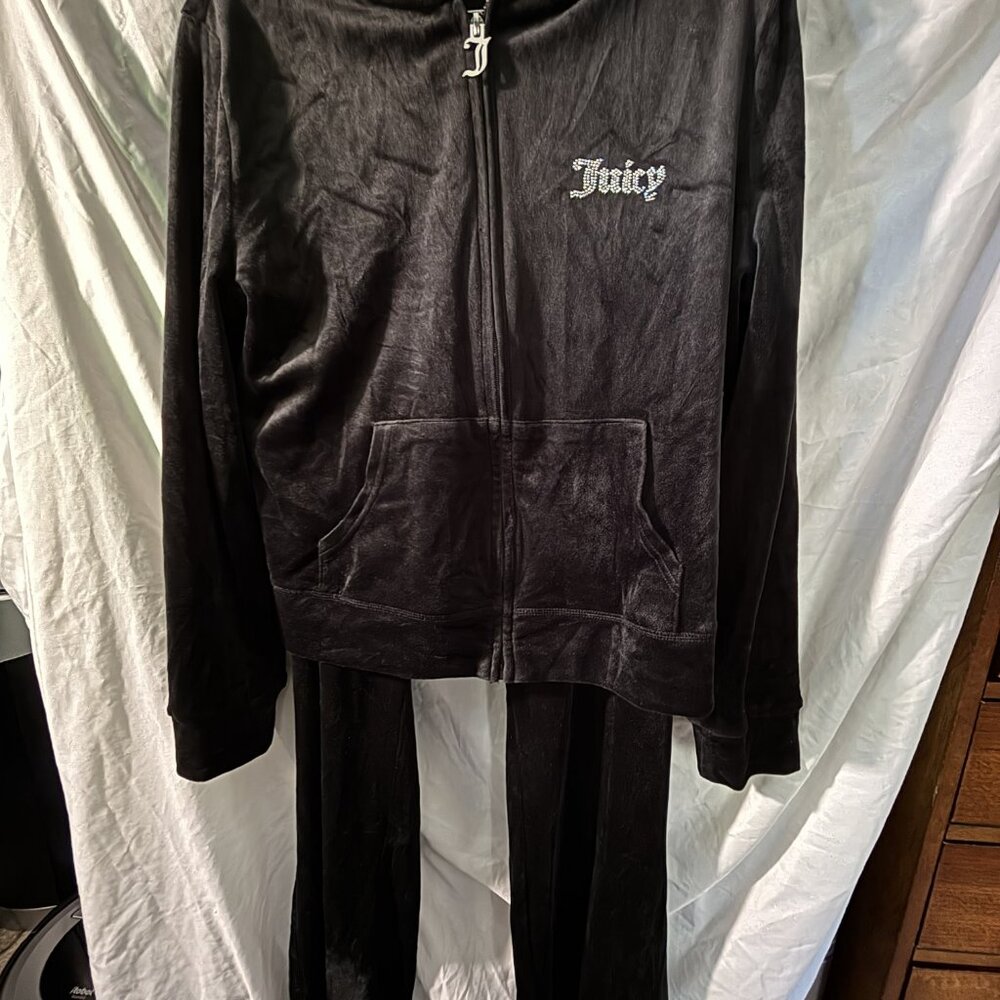 Women's Black Velour Juicy Hoodie and Pants.  Size L - Picture 6 of 7